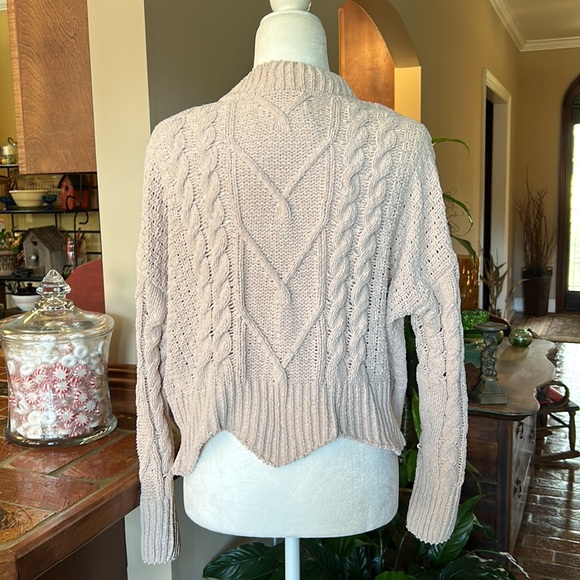 Blank NYC Chenille Slightly Cropped Chunky Sweater szXS - Picture 9 of 17